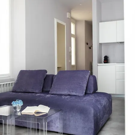 Charming Moment Di Porta - Residenza Porto Vecchio アパート ルイーノ